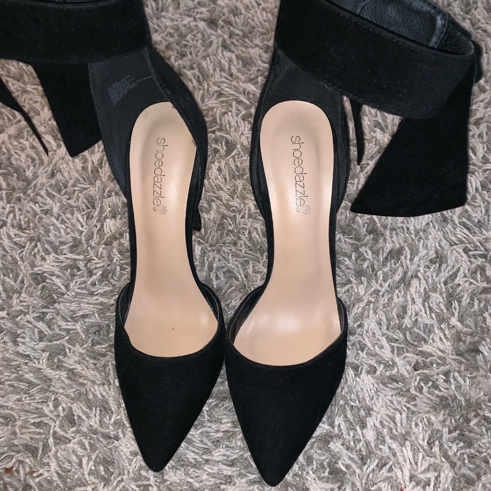 The infamous Bow shoe!